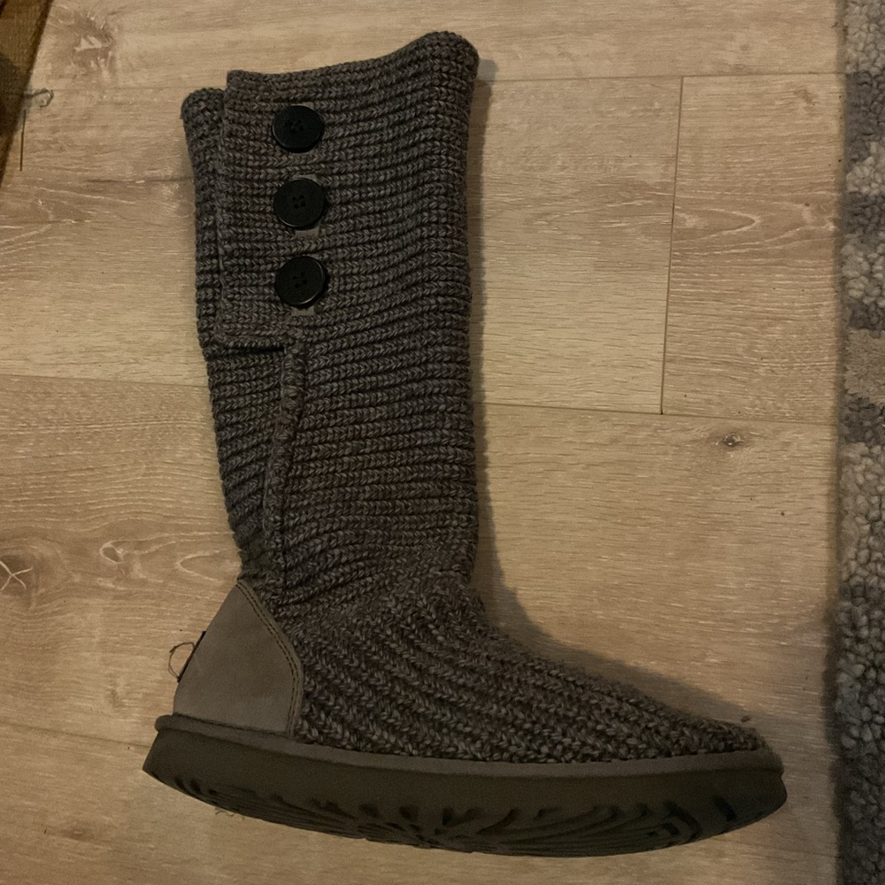 UGG Gray Cardy classic slouch Knit Buttoned Tall Boots or ankle 9
